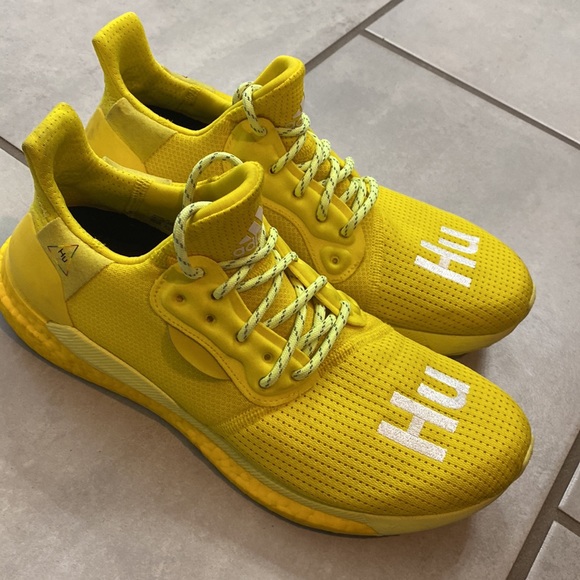 Adidas Pharrell x Solar Hu Glide 'Bright Yellow' shoe, size 9 - Picture 2 of 4